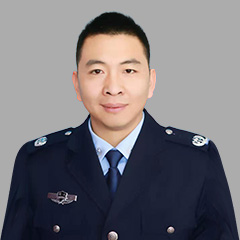 侯亞龍律師