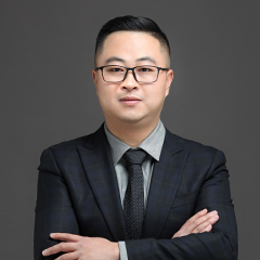 王裕華律師