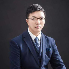 何義超律師