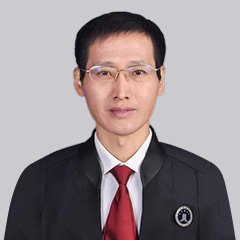 王佳煒律師