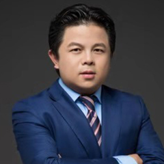  章法律師