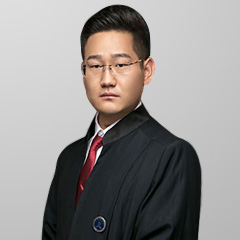 牛龍飛律師