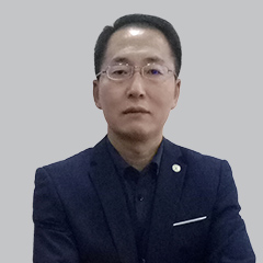 畢成律師