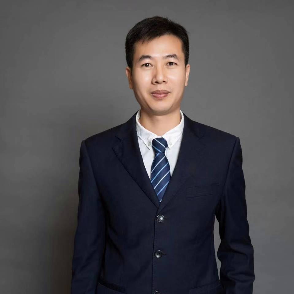 岑應盛律師